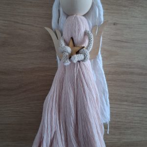 Aniołek Makrama „Pudrowy Spokój”